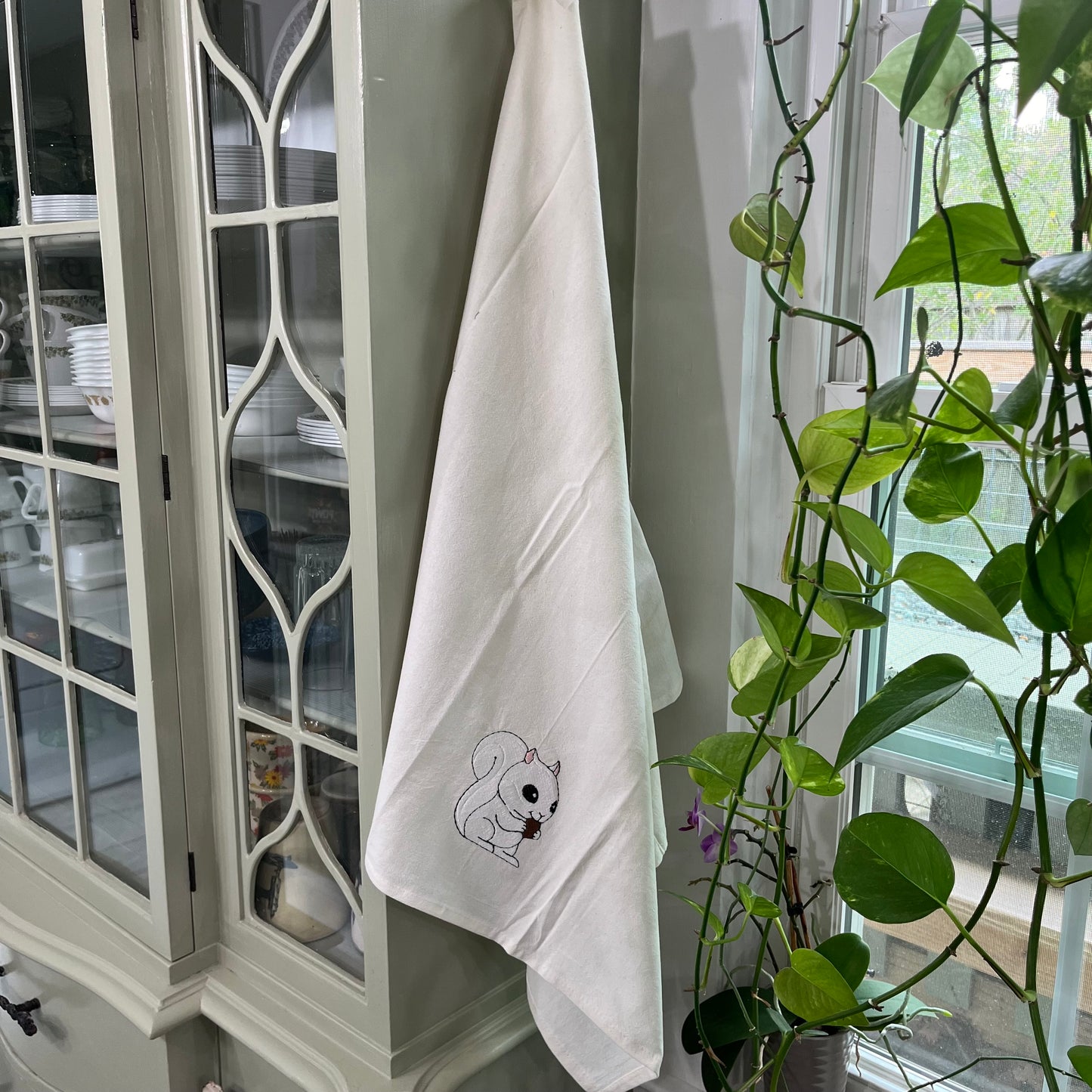 Kitchen Towel - White Squirrel