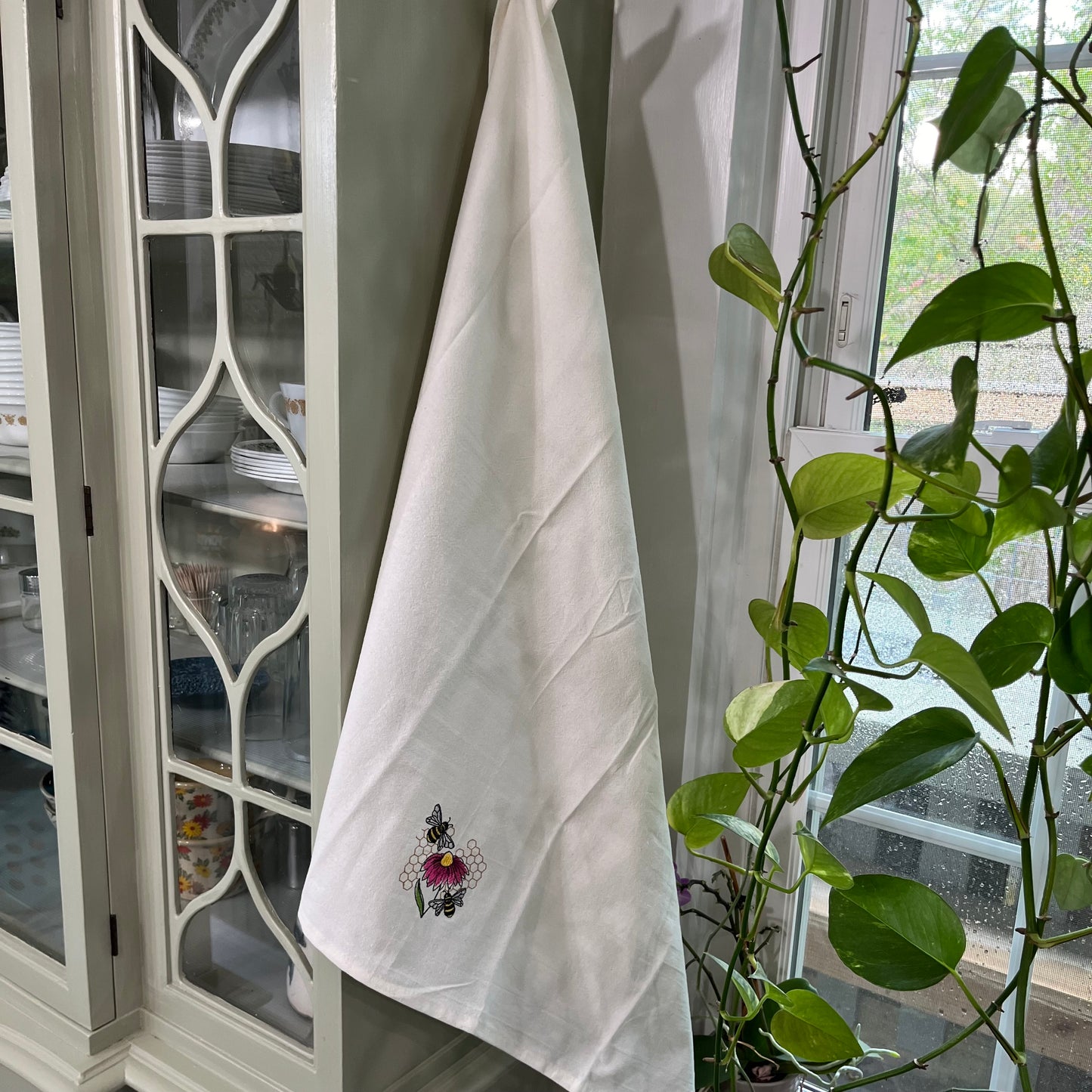 Kitchen Towel - Buzzing Bees